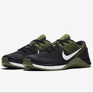 nike metcon dsx green and black